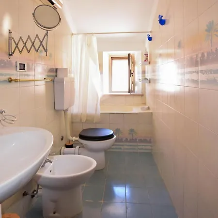 2 Bedroom In Apartment *